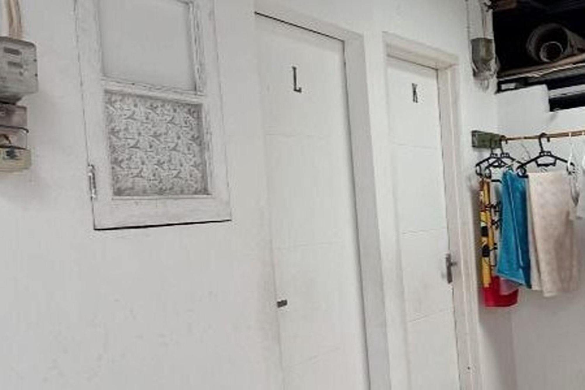 Hotel Kost 48 Surabaya Exterior foto